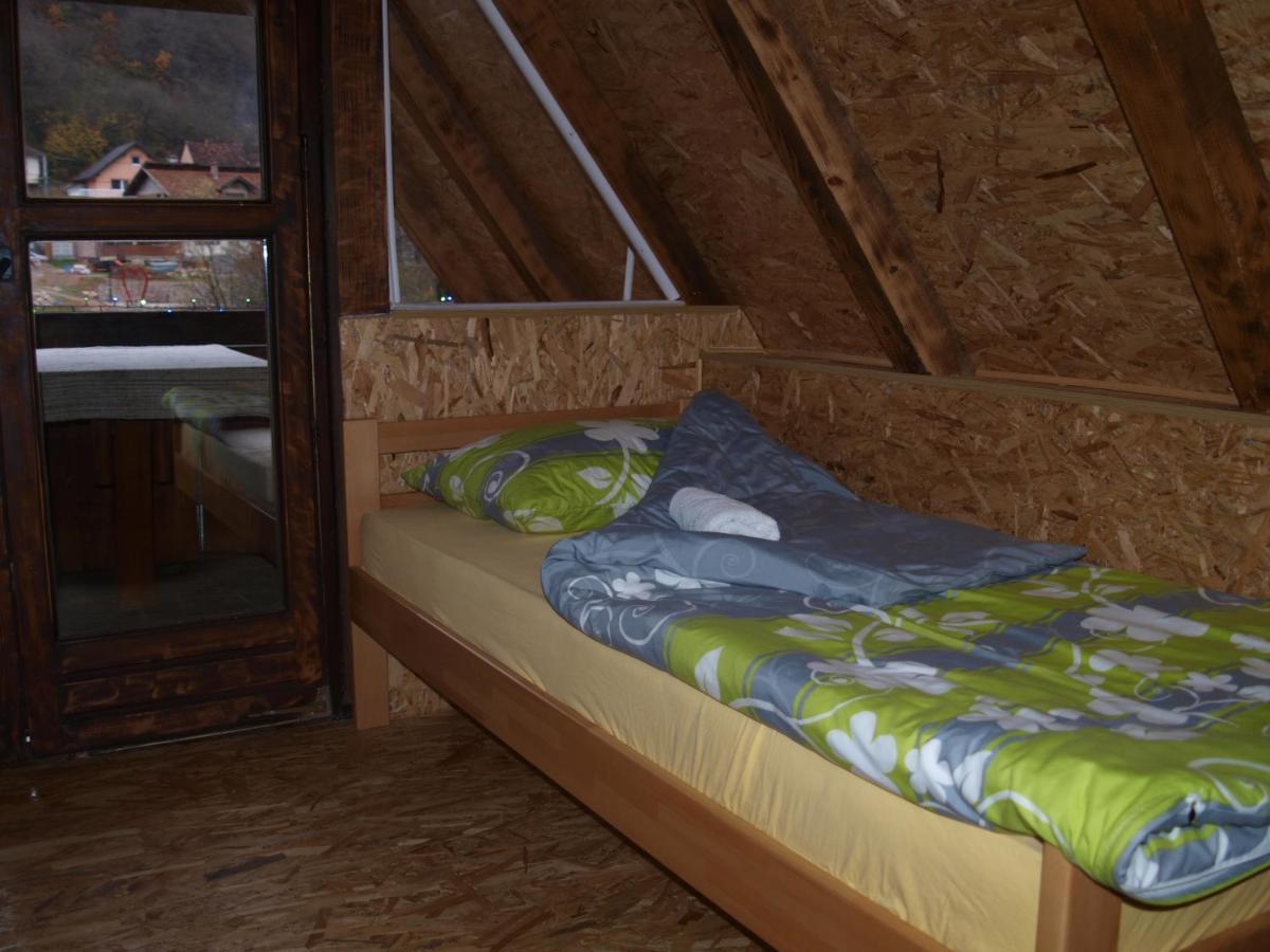 Alfa Apartment Kulen Vakuf Luaran gambar
